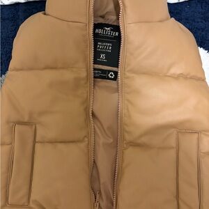 Hollister Tan Puffer Vest